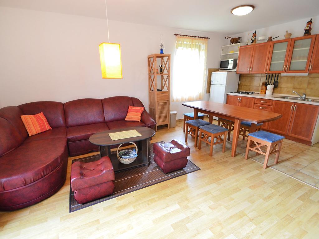 Holiday Home Coprnicka Hisa Skrad Buitenkant foto